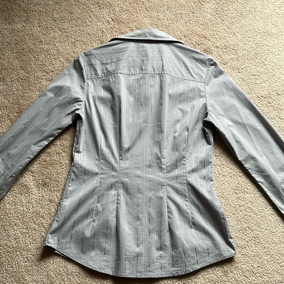 Jacob Connexion Grey/Silver Striped Fitted Button Down Collared Blouse - Picture 9 of 11
